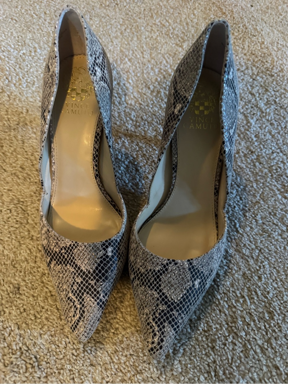 Size 9 Vince Camuto Women's Snake-Print Pointed Toe Pumps in Gray